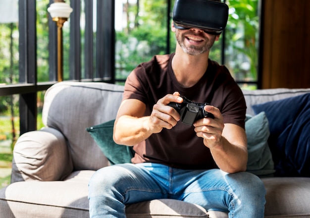 People enjoying virtual reality goggles