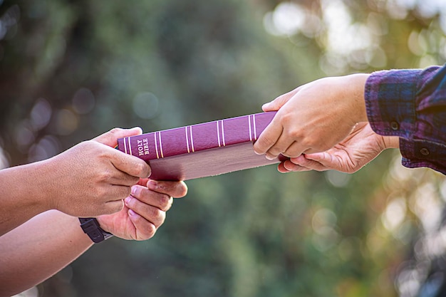 People Share the Bible with their Friends