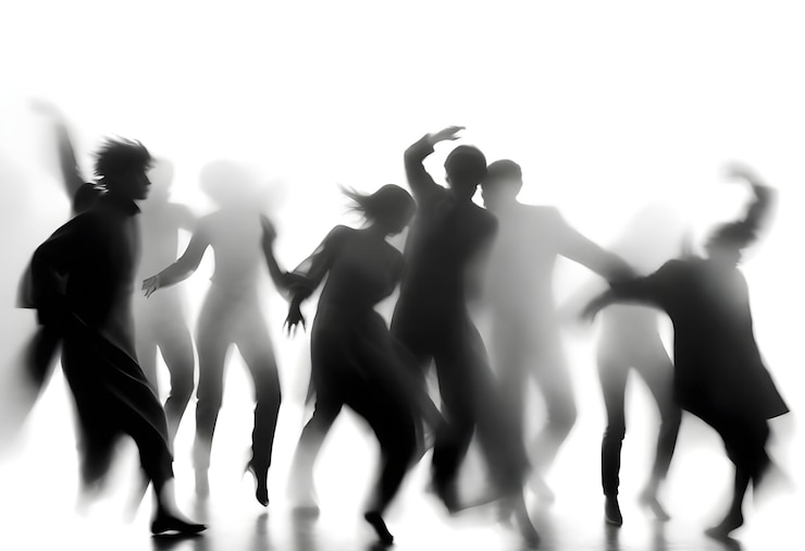 Photo people silhouettes dancing