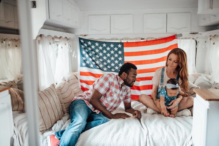 Photo people sitting on bed in bedroom