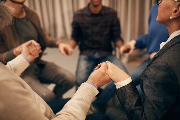 People sitting at therapy lesson