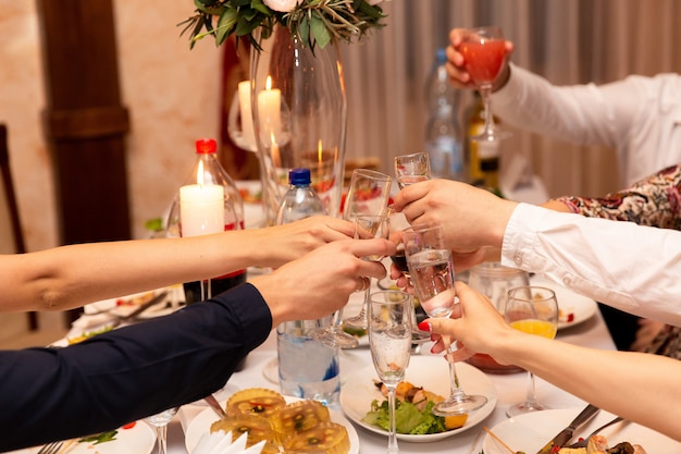 People toasting glasses of champagne