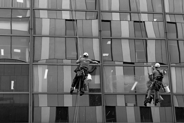 Photo people working in office building
