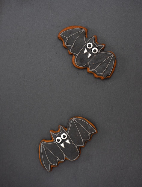 Peperkoek in de vorm van vleermuizen voor Halloween-feest