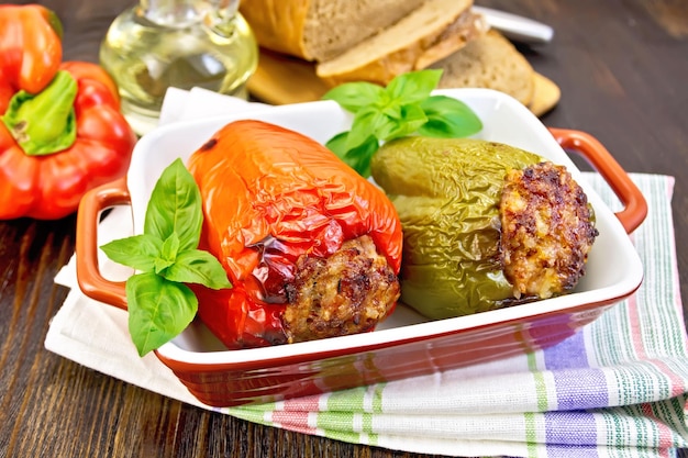 Pepper stuffed meat in brown roaster