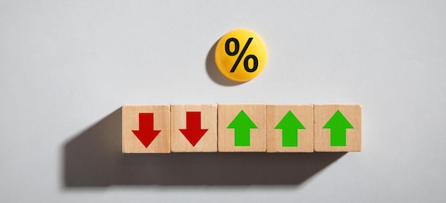 写真 上下矢印付きのパーセント記号 金利