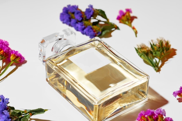 Perfume bottle for women in flower buds