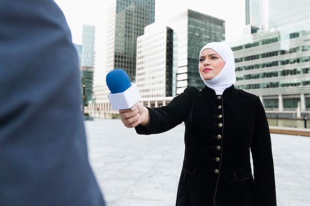 Photo person conducting an interview