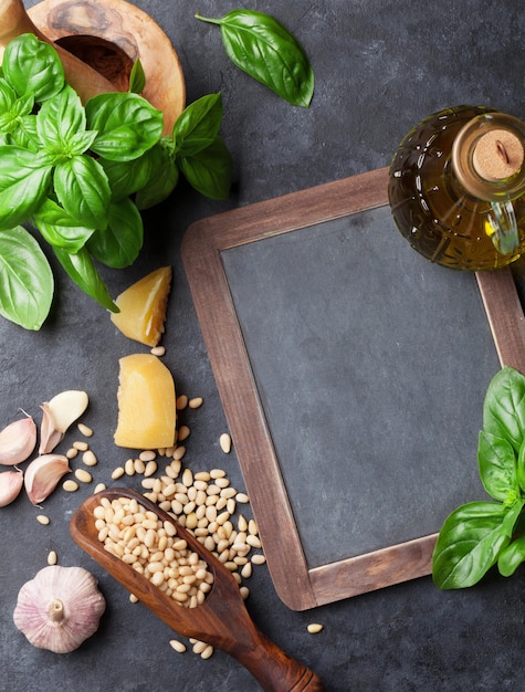 Pesto saus ingrediënten