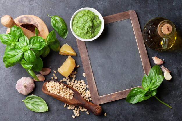 Pesto saus ingrediënten