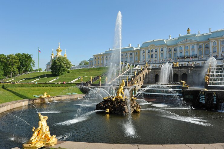 Петергофский фонтан
