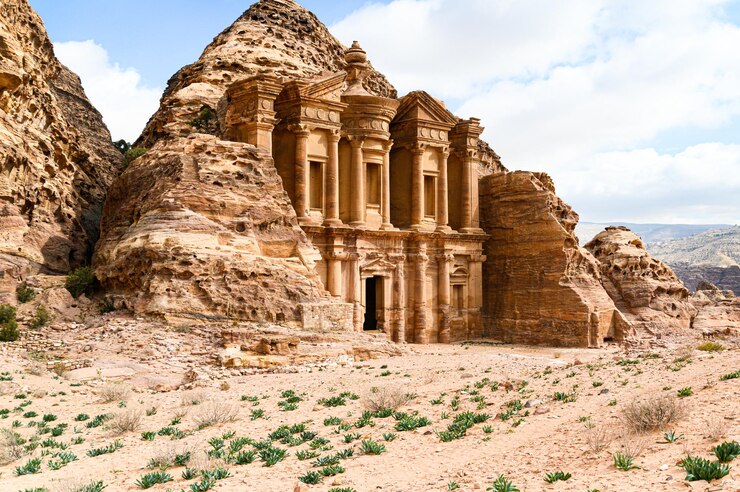 Petra Ad Deir-klooster in de oude stad PetraJordan, UNESCO-werelderfgoed