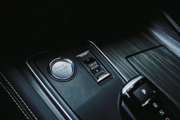 Peugeot 508 black interior