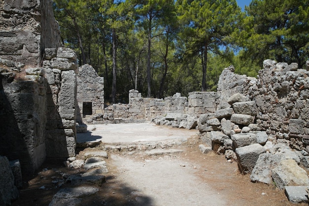 Foto antica città di phaselis a kemer antalya turkiye