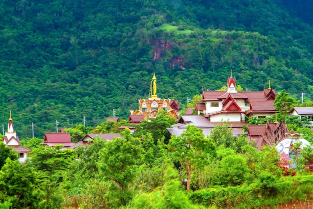 Phasornkaew 사원, 수행하는 명상 장소, Khao Kho Phetchabun Thailand.