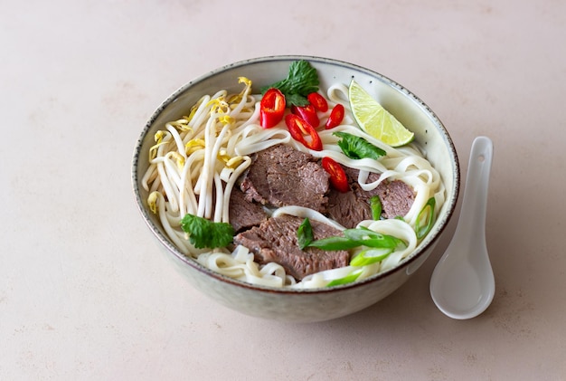 Pho Bo Vietnamese soep met rundvlees Aziatisch eten Nationale keuken