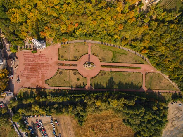 Photo aerial view of the marian spiritual center zarvanytsia