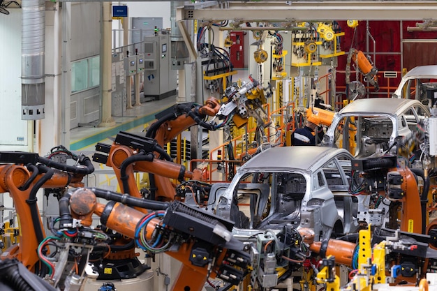自動車生産ラインの写真現代の自動車組立工場近代的でハイテクな自動車