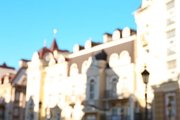 Photo photo of blurred old buildings in the city