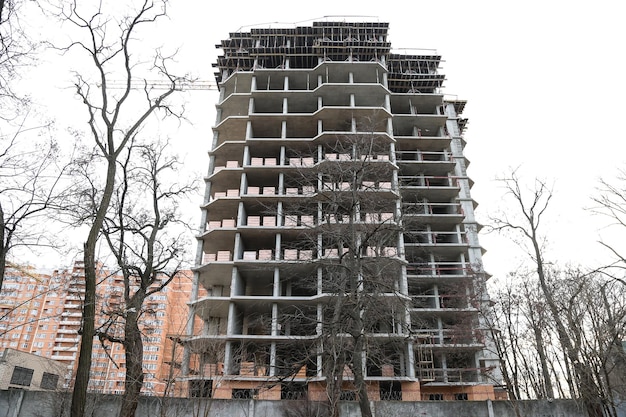 Photo of the construction of the building from the bottom