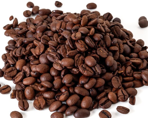 Photo photo of a heap of freshly roasted coffee beans