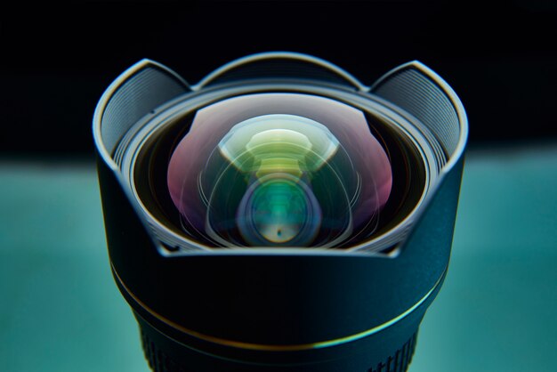 Photo lens with a blend close-up