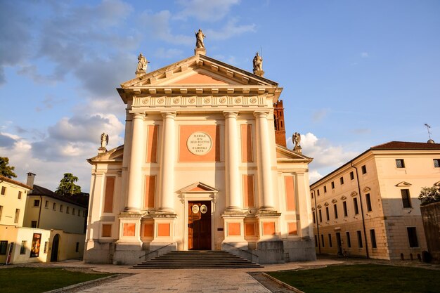 イタリアの中世都市カステルフランコ ヴェネトの写真画像ビュー