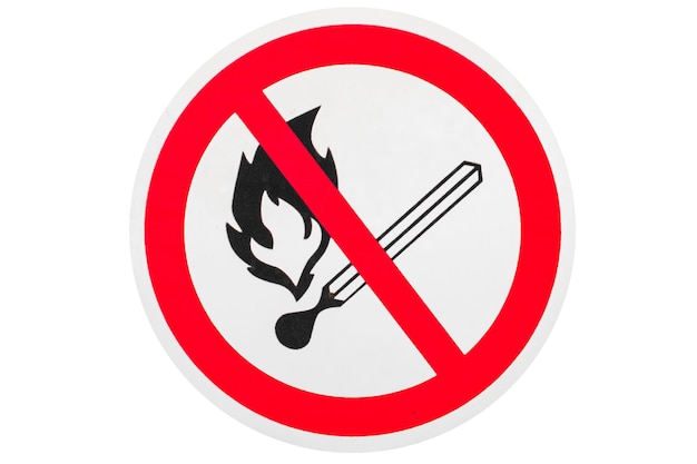 Photo photo round prohibitory sign isolated on white background starting fire is prohibited burning match is crossed out with red line