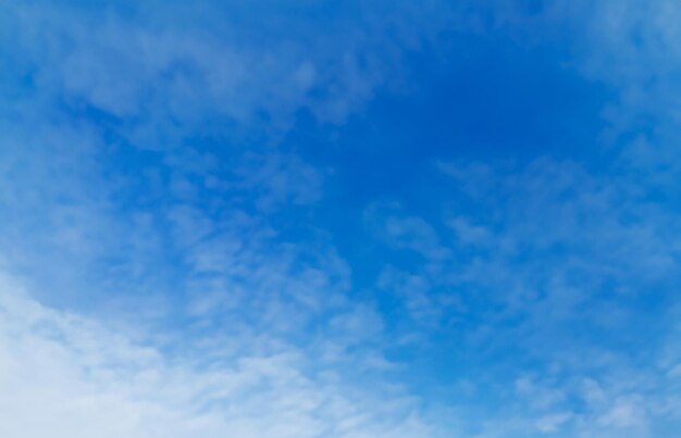 Photo photo white cloud with blue sky background