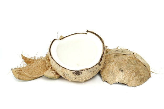 Foto fotografie di noci di cocco utilizzate per produrre olio di cocco, latte di cocco, ecc.