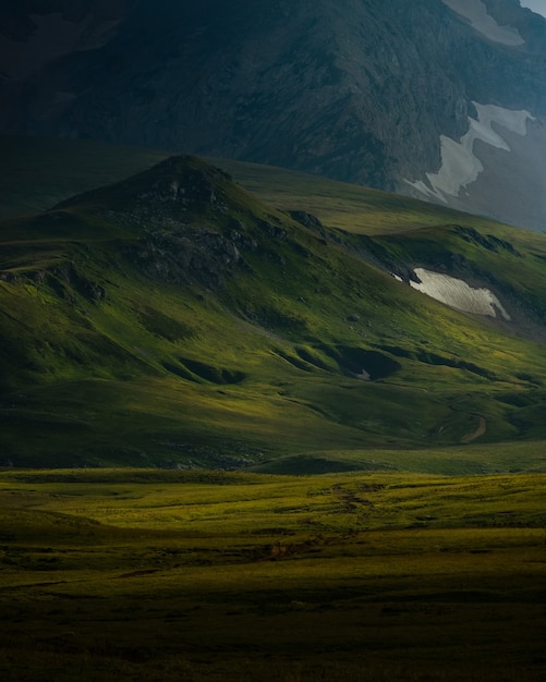 Фотография горы и драматического неба