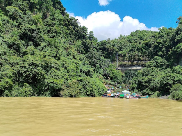 Photo photography natural environment with river and mountain morning view