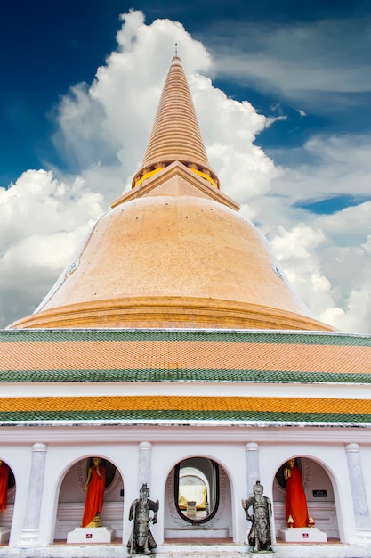 Phra Pathommachedi stupa in Nakhon Pathom, Thailand