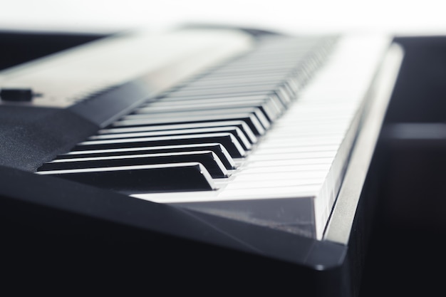 Piano keyboard