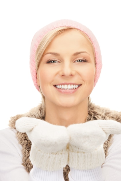 picture of beautiful woman in winter hat