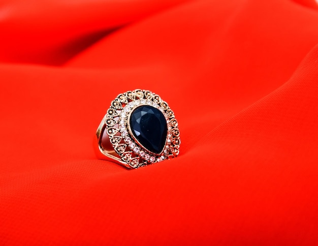 Photo picture of a fashion ring