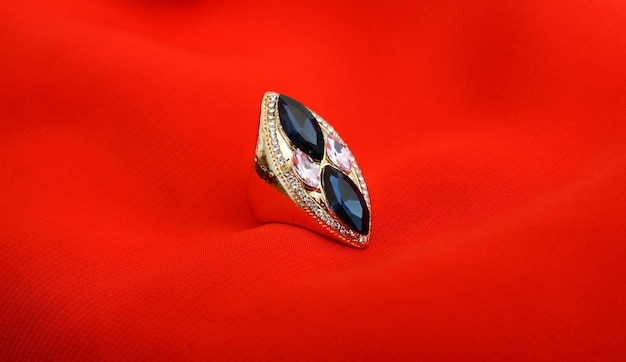 Photo picture of a fashion ring