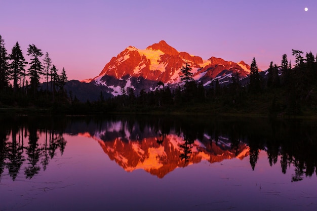 Picture lake and mount Shuksan, Washington