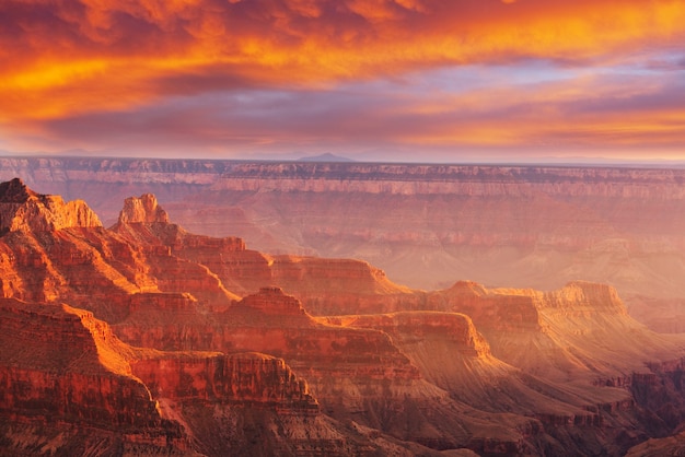 Photo picturesque landscapes of the grand canyon, arizona, usa.