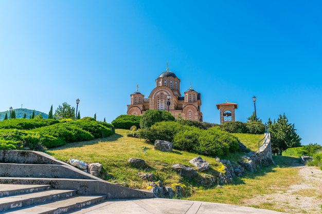 Живописный православный старый храм в Требине. Босния и Герцеговина.