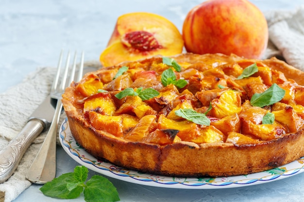 Pie stuffed with fresh peaches