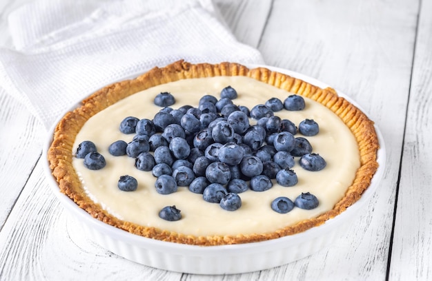 Pie with fresh blueberries