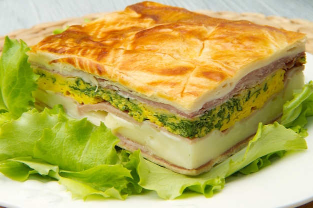 Pie with ham ans cheese