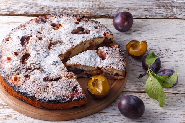 Pie with plums