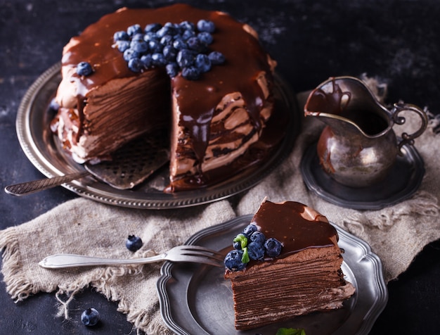 アイシングとチョコレートのパンケーキからワンピースチョコレートケーキ