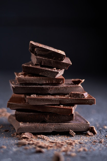 ダークチョコレートとチョコレートチップ