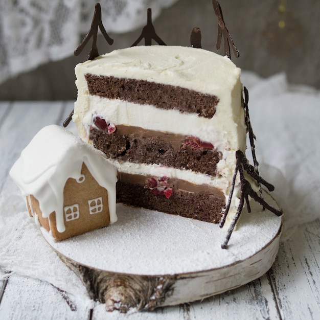 Piece of Black forest cake. Nieuwjaar of kerst cake