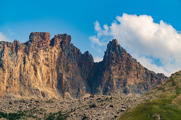 Piek van Kapaz-berg in Azerbeidzjan