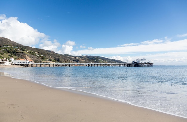 Pier bij Malibu Lagoon Californië