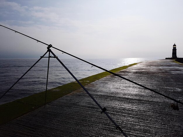 Foto molo sul mare